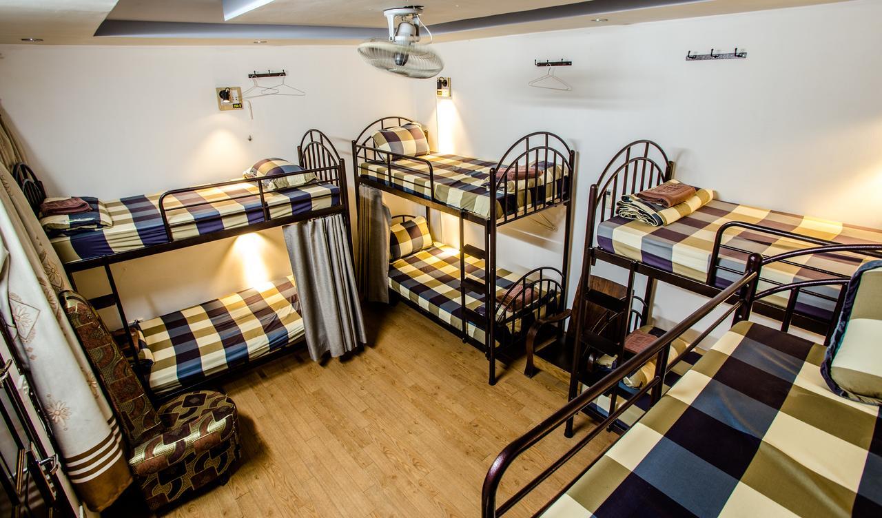 Cheetah Hostel Hanoi Exterior photo