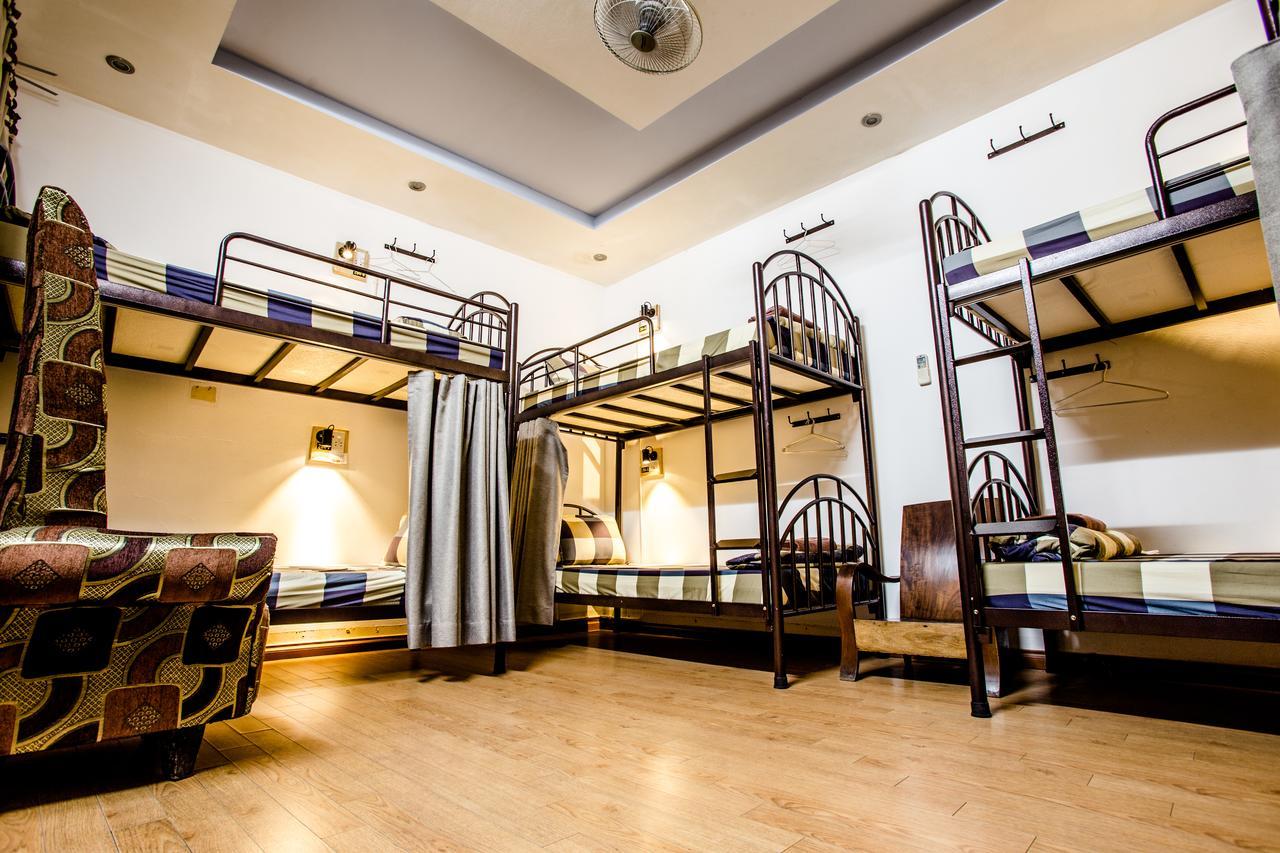 Cheetah Hostel Hanoi Exterior photo
