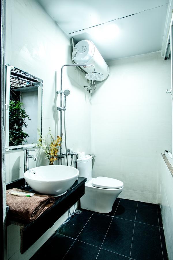 Cheetah Hostel Hanoi Exterior photo